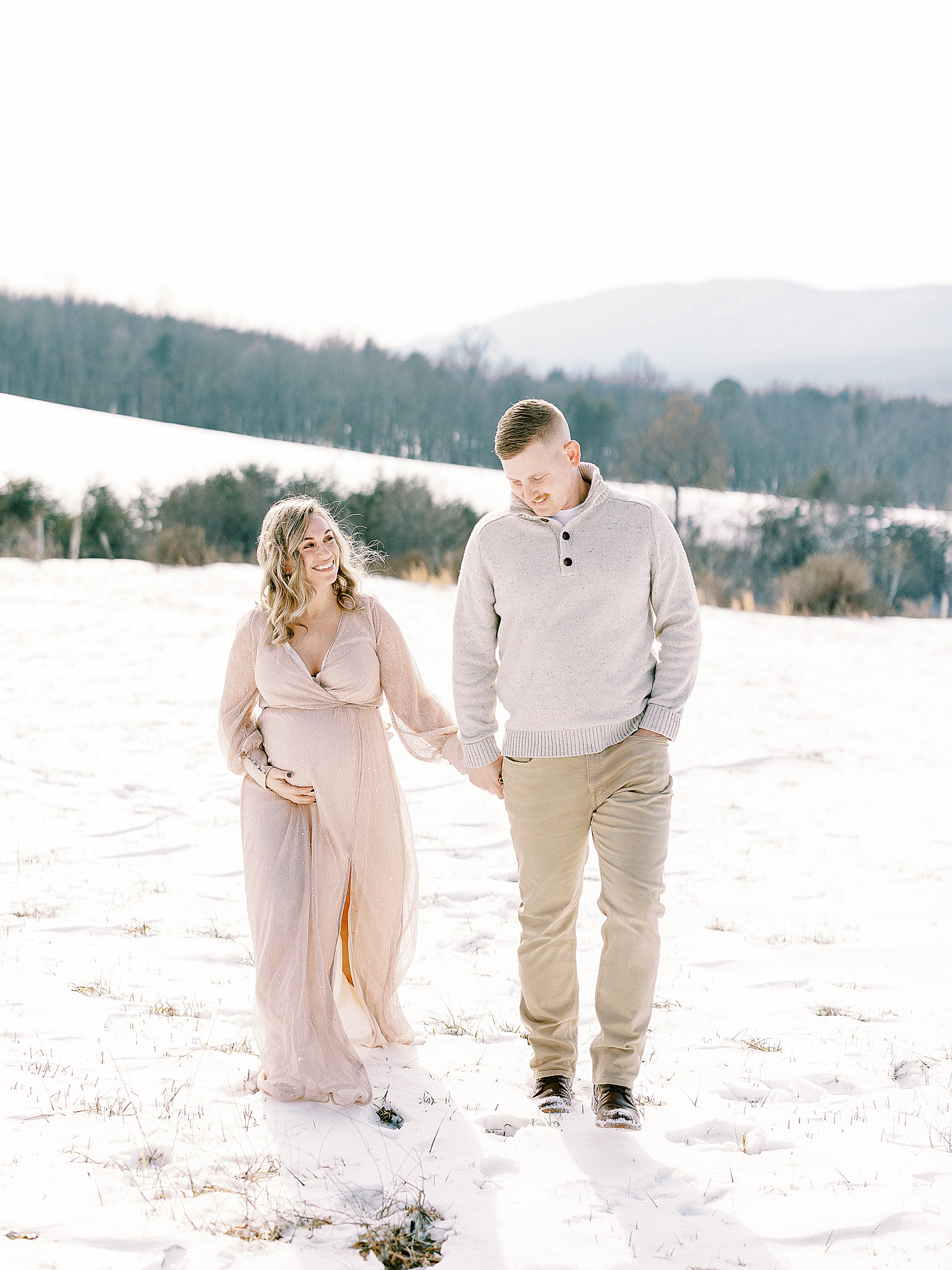 Snowy West Virginia Maternity Session